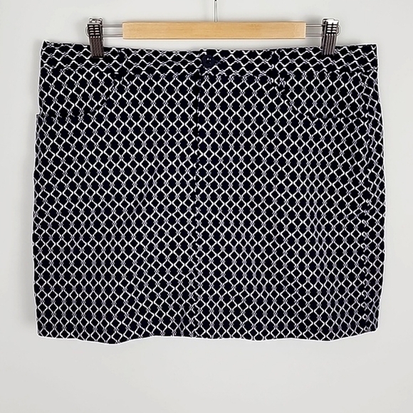 Mario  Serrani Comfort Stretch Skort Navy Blue White Morrocan Pattern Size Large - Picture 1 of 16